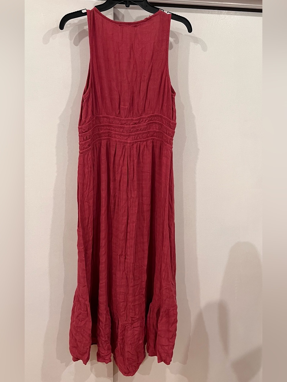 Rewind Sleeveless Button-Front Maxi Dress in Raspberry - Picture 4 of 6